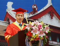 天津大學(xué)校長鐘登華寄語研究生：做新時(shí)代快樂的奉獻(xiàn)者